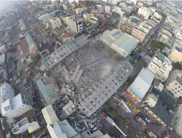 台湾高雄发生6.7级地震 多栋大楼倒塌